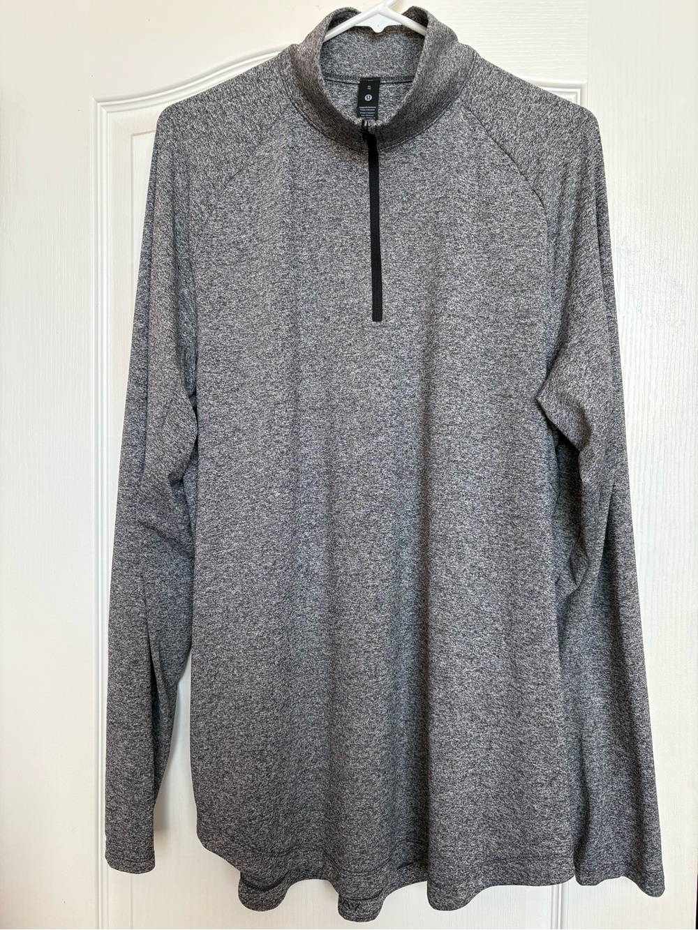 NWT Lululemon Men's Size XL Gray Half-Zip Pullover Shirt License to Train